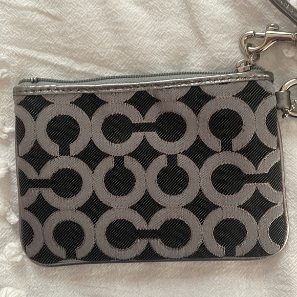 Gentle used COACH wristlet - Picture 3 of 6